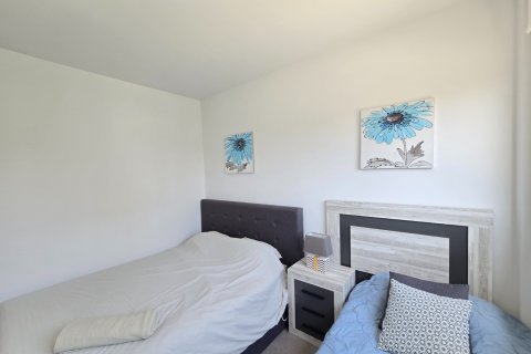 Продажа квартиры в Аликанте, Испания 2 спальни, 62м2 №193128 - фото 12