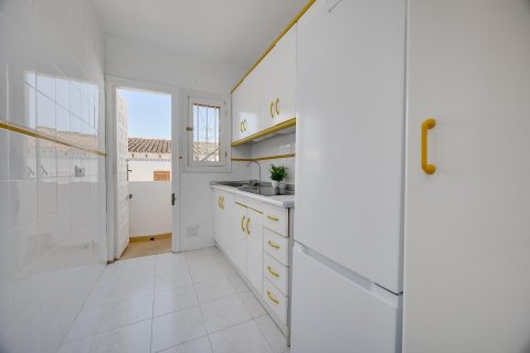 Apartamento en venta en Torrevieja, Alicante, España 2 dormitorios, 59 m2 No. 193124 - foto 9