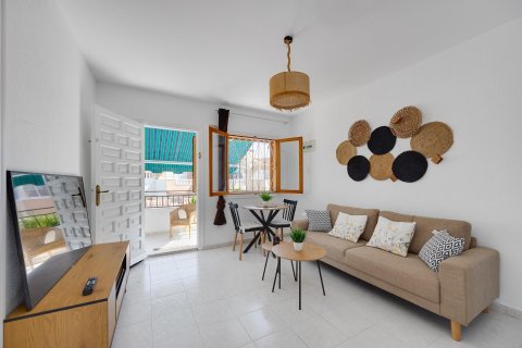 Apartamento en Torrevieja, Alicante, España 2 dormitorios, 59 m2 No. 193124