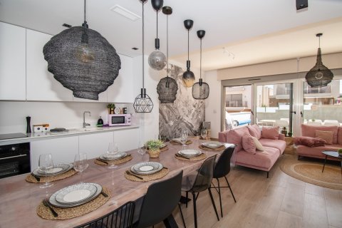 Villa in vendita a Alicante, Spagna 5 camere da letto, 190 mq. N° 139514 - foto 15