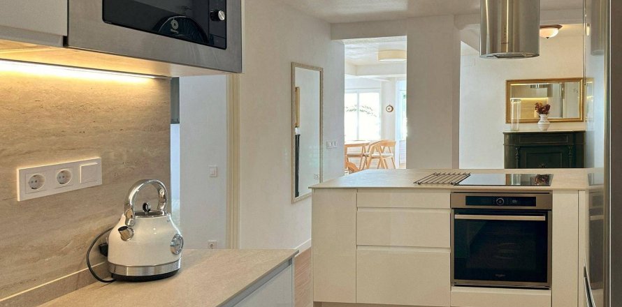 Huoneisto Torrevieja, Alicante, Espanja 3 makuuhuonetta, 120 m2 No. 139513