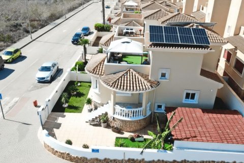 Rindu māja pārdošanā San Miguel de Salinas, Alicante, Spānijā 4 istabas, 170 m2 Nr. 139515 - attēls 2