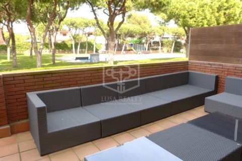 Townhouse zum Verkauf in Gava, Barcelona, Spanien 5 Schlafzimmer, 270 m2 Nr. 140276 - Foto 16