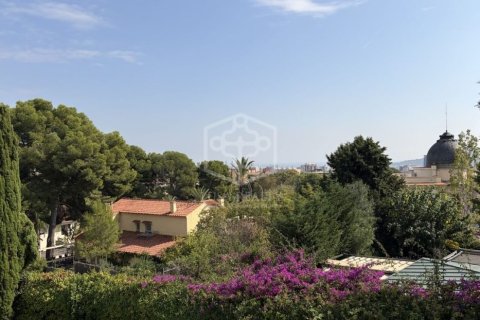 Willa w Barcelona, Hiszpania 5 sypialni, 510 mkw. nr 140275 – zdjęcie 21