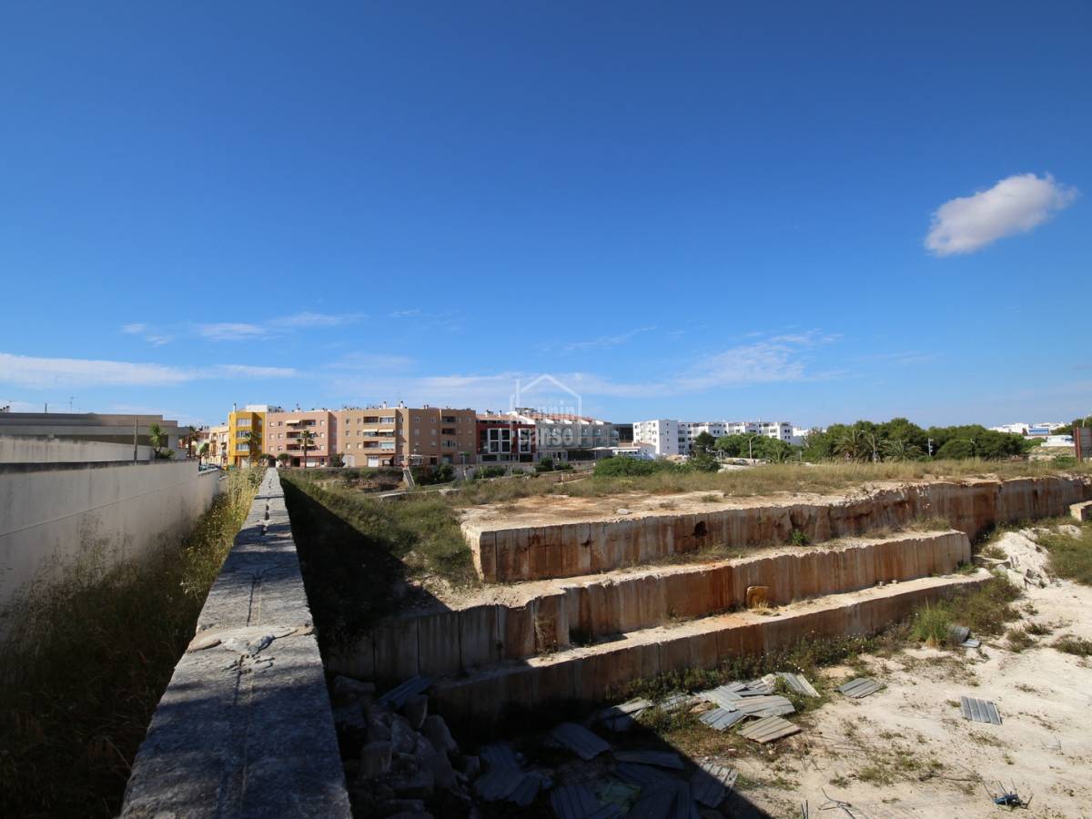 Tontti Ciutadella De Menorca, Menorca, Espanja No. 140272