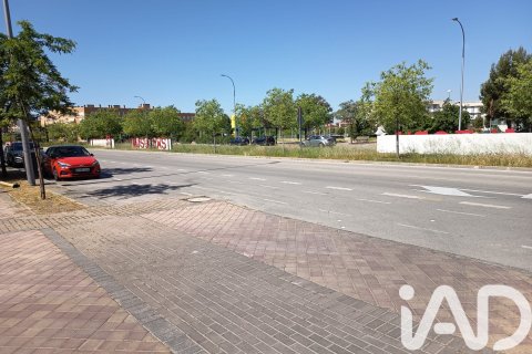 Autotallit myytävänä Madrid, Espanja , 11 m2 No. 184856 - kuva 12