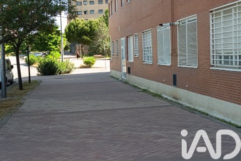 Autotallit myytävänä Madrid, Espanja , 11 m2 No. 184856 - kuva 9