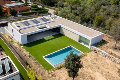 Māja Spānijā 4 istabas, 456 m2 Nr. 160795