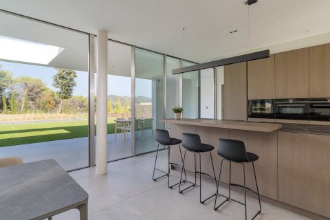 Casa in vendita in Spagna 4 camere da letto, 456 mq. N° 160795 - foto 23