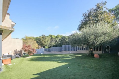 Casa in vendita in Spagna 4 camere da letto, 537 mq. N° 160796 - foto 11