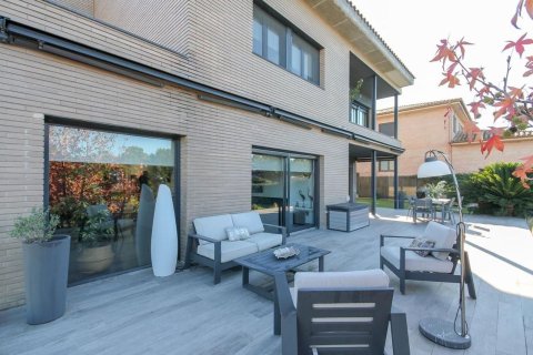 Casa in vendita in Spagna 4 camere da letto, 537 mq. N° 160796 - foto 22