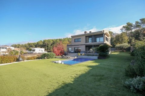 Māja Spānijā 4 istabas, 537 m2 Nr. 160796