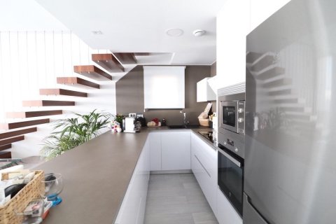 Willa w Alicante, Hiszpania 3 sypialnie, 150 mkw. nr 160667 – zdjęcie 9