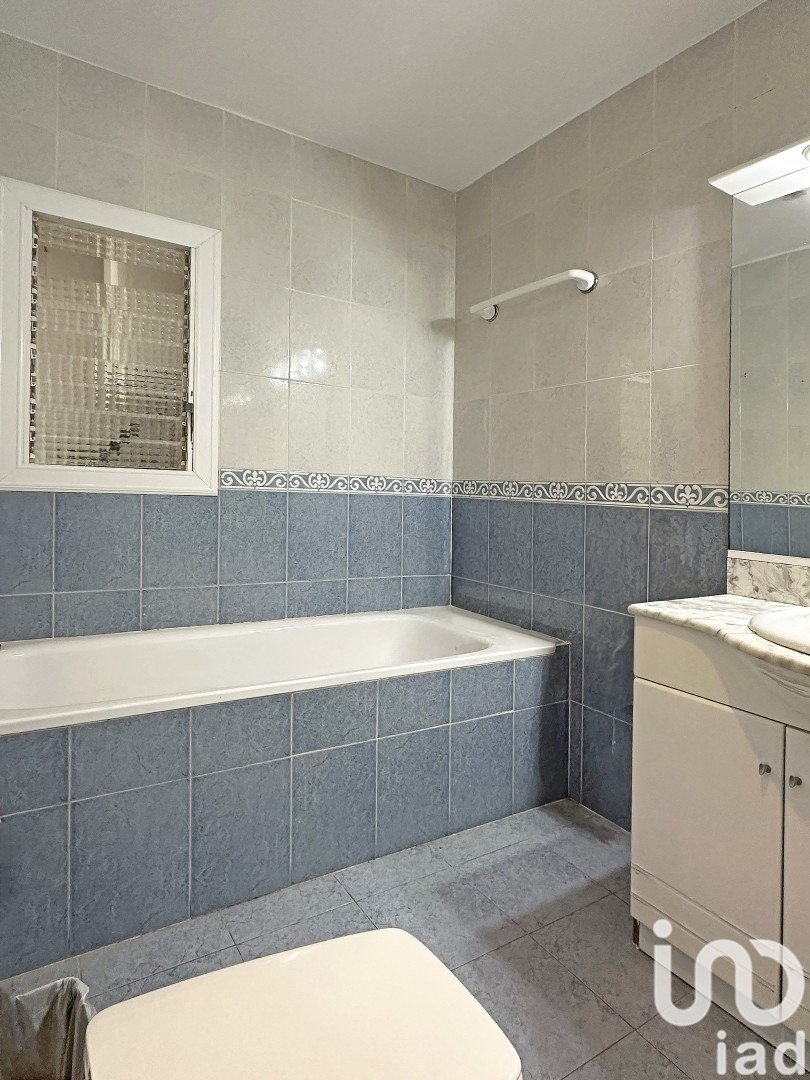 Apartamento en Vilanova i la Geltrú, Barcelona, España 3 dormitorios, 69 m2 No. 186061