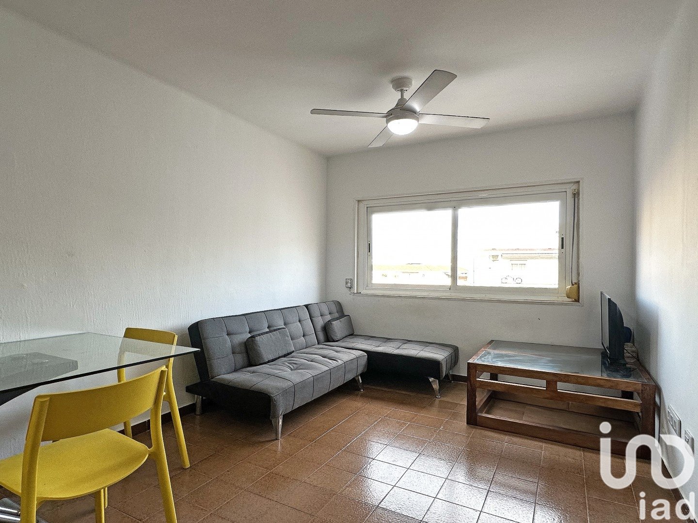 Apartamento en Vilanova i la Geltrú, Barcelona, España 3 dormitorios, 69 m2 No. 186061