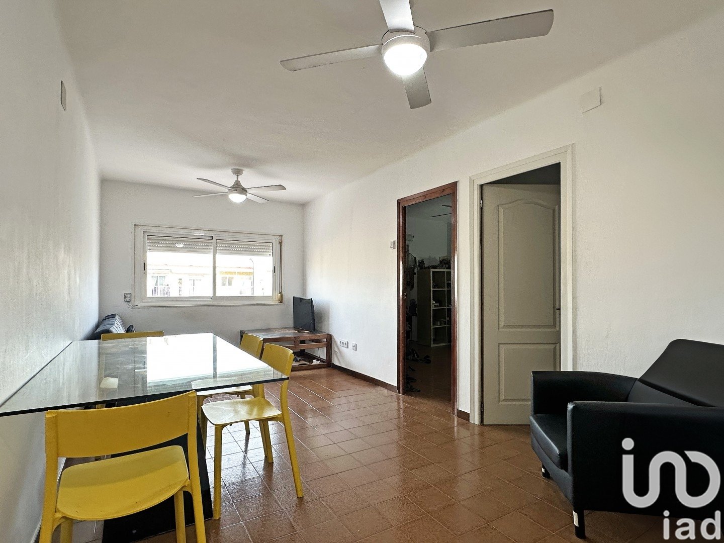 Apartamento en Vilanova i la Geltrú, Barcelona, España 3 dormitorios, 69 m2 No. 186061