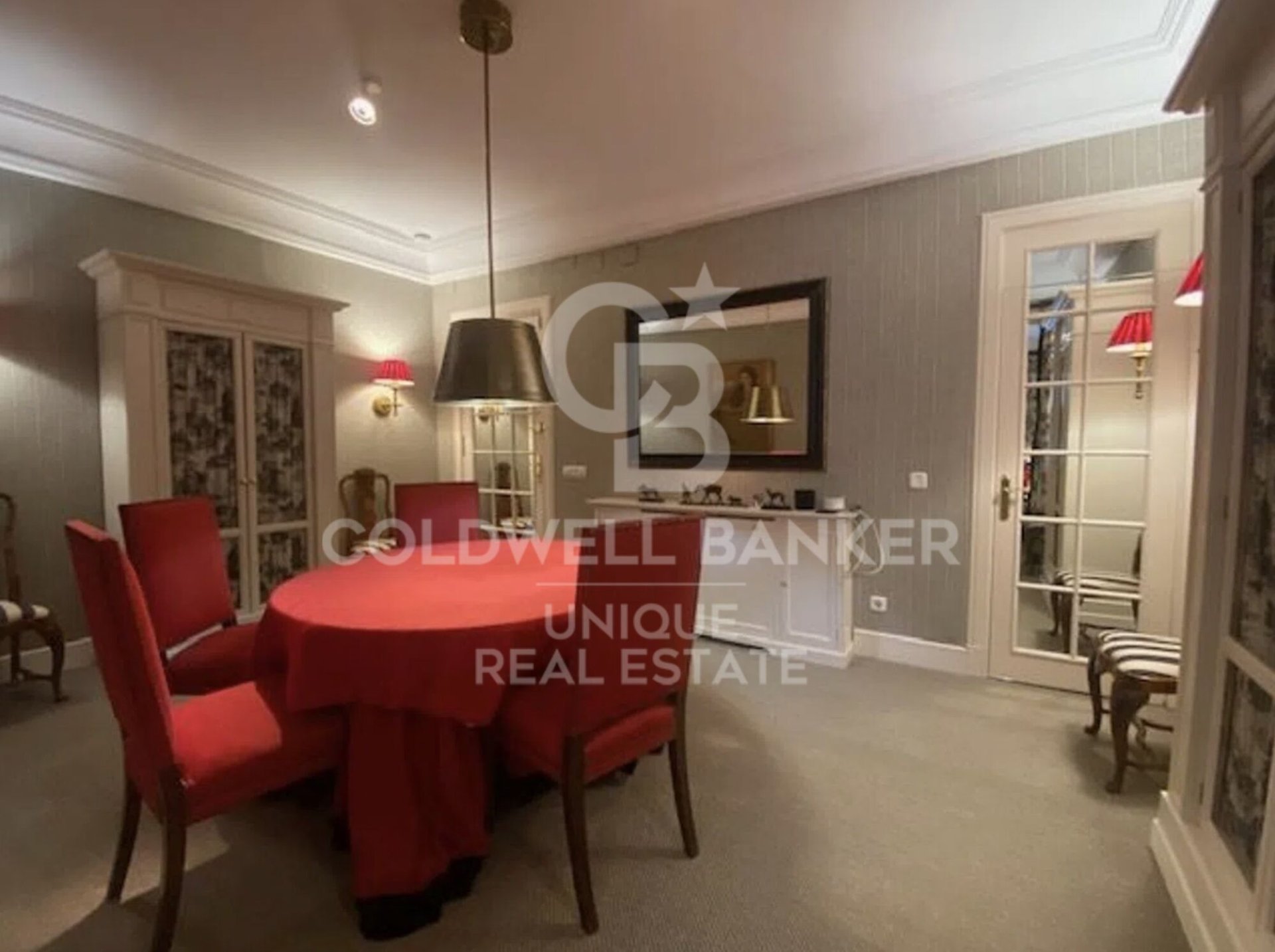 Apartamento en Madrid, España 2 dormitorios, 124 m2 No. 178814