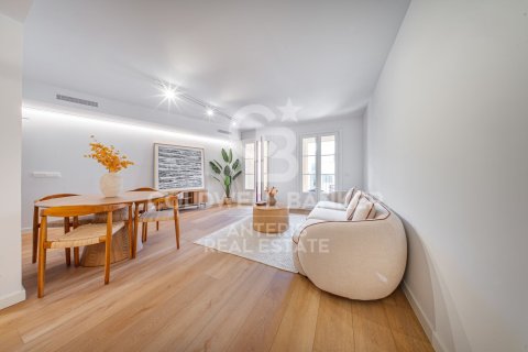 Apartment à vendre à Barcelona, Espagne, 121 m2 No. 178812 - photo 3