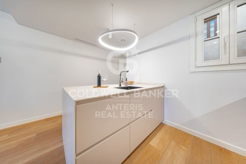 Apartment à vendre à Barcelona, Espagne, 121 m2 No. 178812 - photo 12