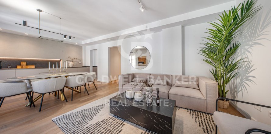 Apartment à Barcelona, Espagne 3 chambres, 106 m2 No. 178811