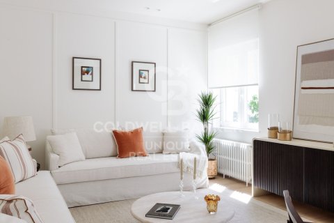 Apartment à vendre à Madrid, Espagne, 2 chambres, 111 m2 No. 178815 - photo 3
