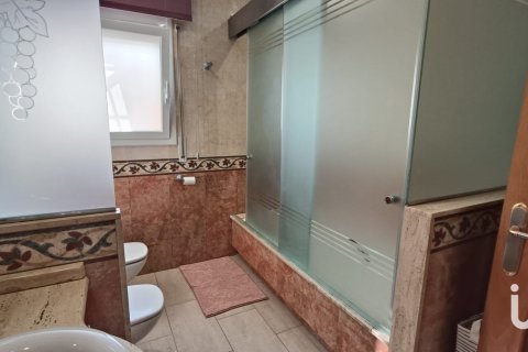 Аренда дома в Сан-Пере-де-Рибес, Барселона, Испания 4 спальни, 185м2 №154339 - фото 23