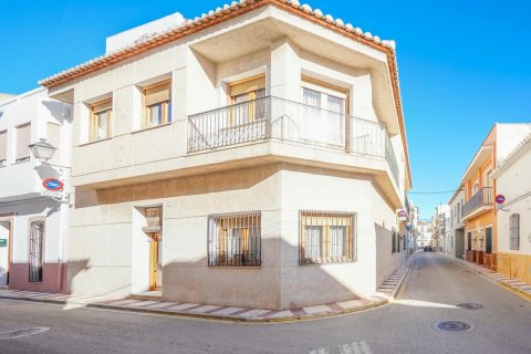 Villetta a schiera in vendita Gata de Gorgos, Alicante, Spagna 4 camere da letto, 136 mq. N° 80755 - foto 1