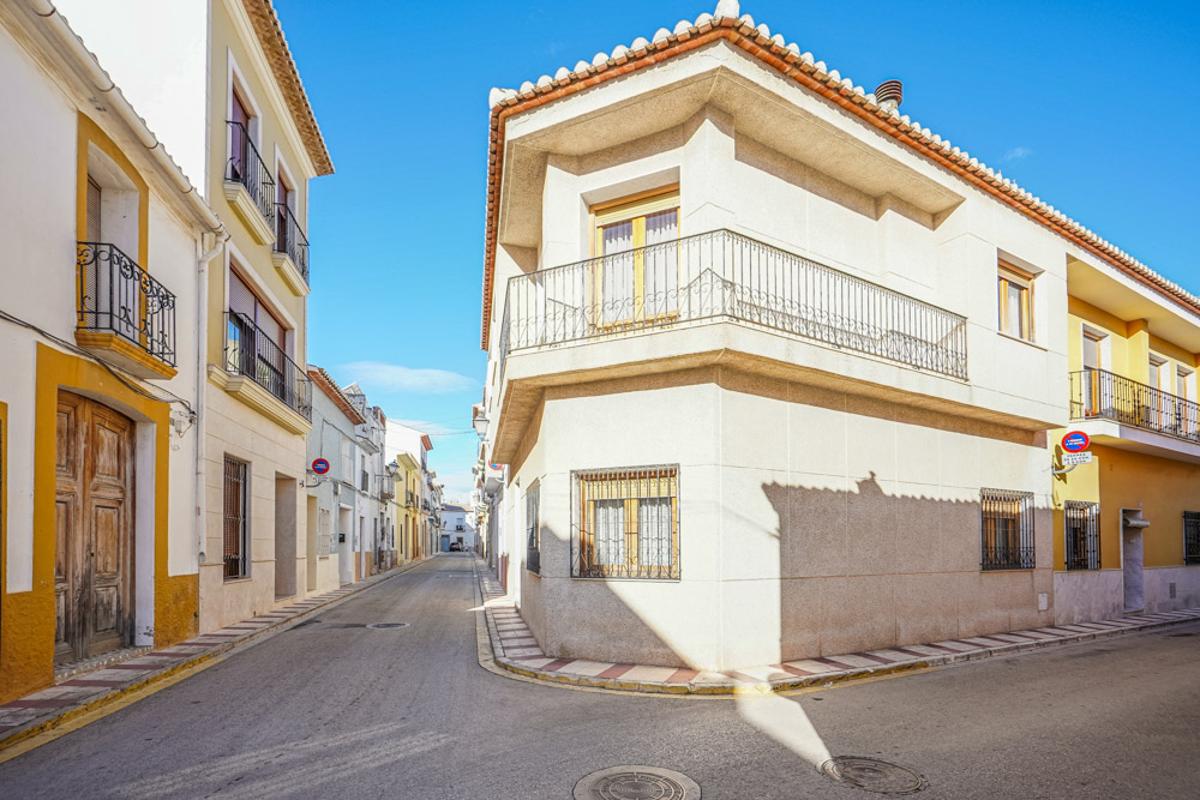 Townhouse in Gata de Gorgos, Alicante, Spain 4 bedrooms, 136 sq.m. No. 80755