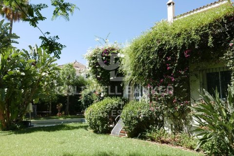 Willa w Marbella, Malaga, Hiszpania 4 sypialnie, 429 mkw. nr 158921 – zdjęcie 6