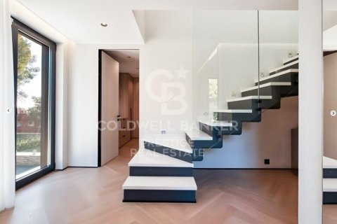 Villa in vendita a Castelldefels, Barcelona, Spagna 5 camere da letto, 327 mq. N° 158923 - foto 18