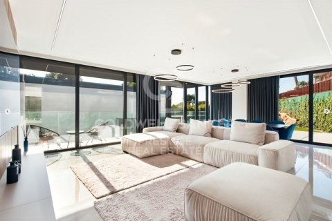 Villa in vendita a Castelldefels, Barcelona, Spagna 5 camere da letto, 327 mq. N° 158923 - foto 4