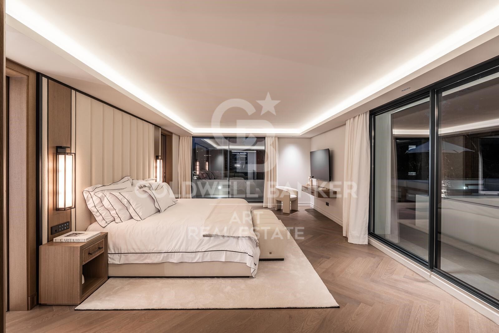Villa à Marbella, Malaga, Espagne 5 chambres, 1257 m2 No. 158925