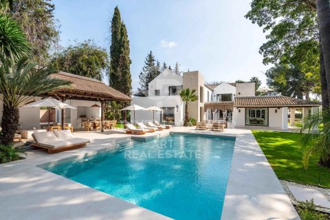 Villa en Marbella, Málaga, España 5 dormitorios, 1257 m2 No. 158925