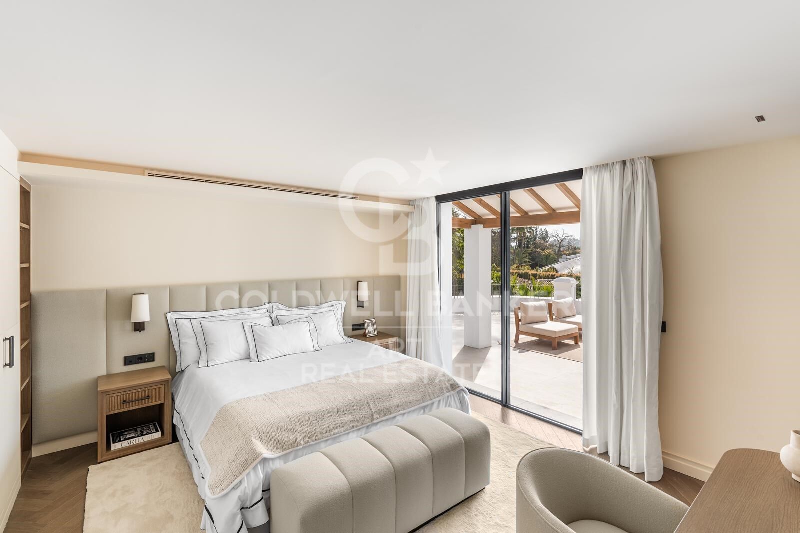Villa à Marbella, Malaga, Espagne 5 chambres, 1257 m2 No. 158925