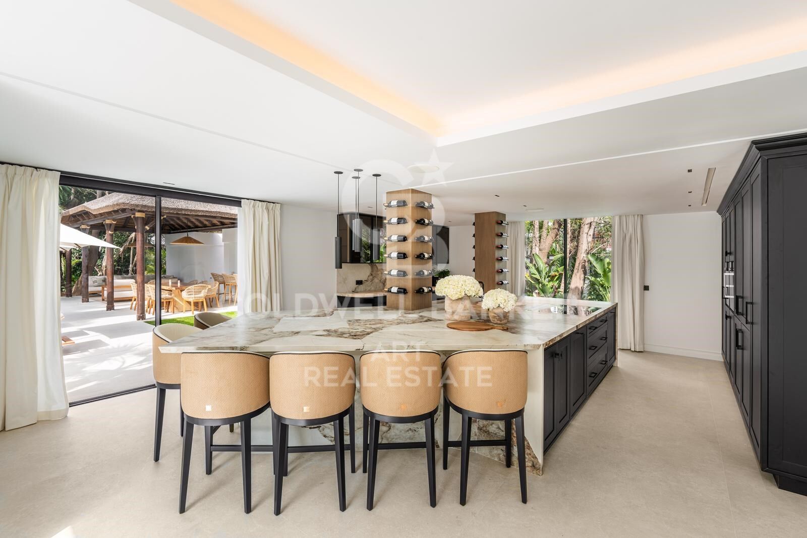 Villa à Marbella, Malaga, Espagne 5 chambres, 1257 m2 No. 158925