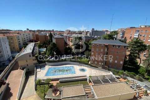 Продажа пентхауса в Мадрид, Испания 3 спальни, 219м2 №158922 - фото 4