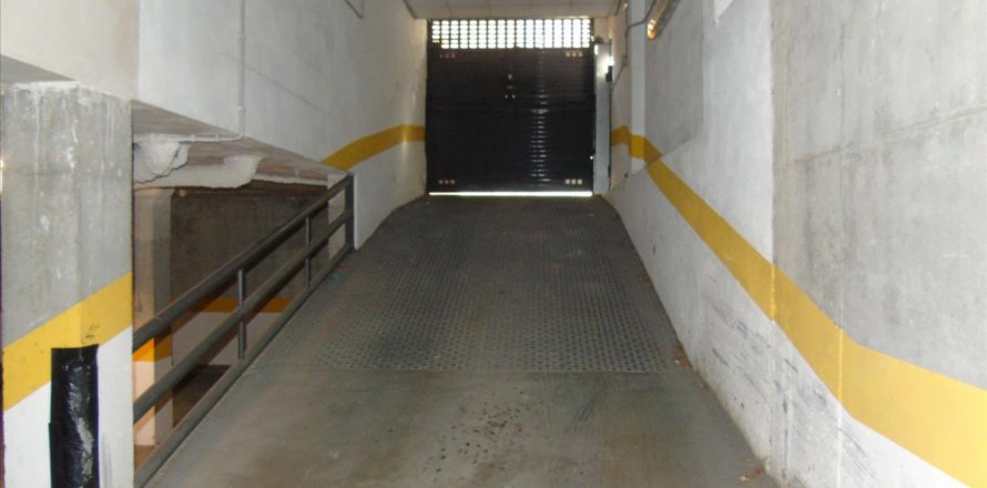 Garage in Manlleu, Barcelona, Spain 15 sq.m. No. 191570