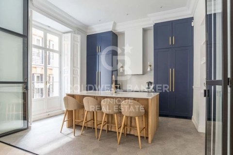Apartment à vendre à Madrid, Espagne, 4 chambres, 243 m2 No. 178765 - photo 12