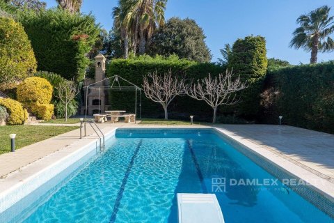 Villa for sale in Calonge, Girona, Spain 5 bedrooms, 287 sq.m. No. 177007 - photo 9