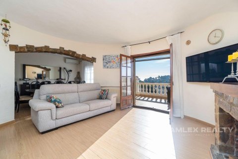 Villa for sale in Calonge, Girona, Spain 5 bedrooms, 287 sq.m. No. 177007 - photo 12