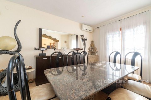 Villa for sale in Calonge, Girona, Spain 5 bedrooms, 287 sq.m. No. 177007 - photo 16