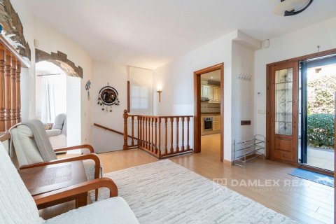 Villa for sale in Calonge, Girona, Spain 5 bedrooms, 287 sq.m. No. 177007 - photo 11