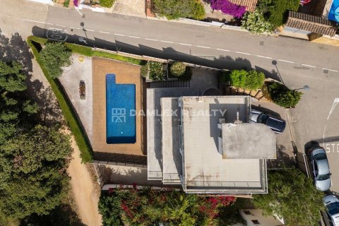 Villa for sale in Lloret de Mar, Girona, Spain 3 bedrooms, 436 sq.m. No. 177010 - photo 5