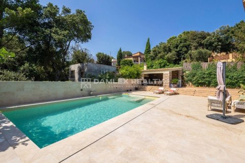 House for sale in Begur, Girona, Spain 5 bedrooms, 170 sq.m. No. 177011 - photo 4