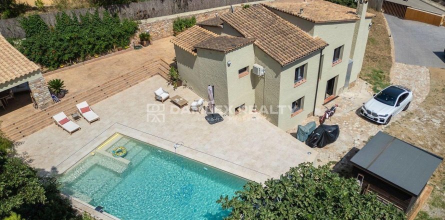 House in Begur, Girona, Spain 5 bedrooms, 170 sq.m. No. 177011