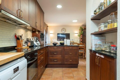 Castles for sale in Calonge, Girona, Spain 4 bedrooms, 499 sq.m. No. 177008 - photo 18