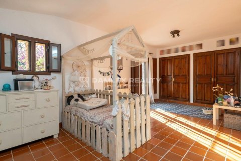 Castles for sale in Calonge, Girona, Spain 4 bedrooms, 499 sq.m. No. 177008 - photo 28
