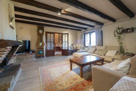 Castles for sale in Calonge, Girona, Spain 4 bedrooms, 499 sq.m. No. 177008 - photo 21