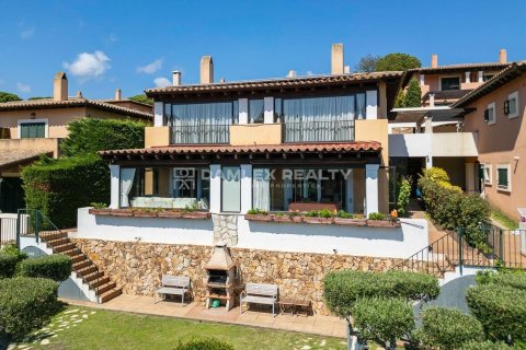 Villa for sale in Tossa de Mar, Girona, Spain 4 bedrooms, 215 sq.m. No. 177012 - photo 3