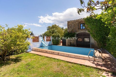 Villa for sale in Santa Cristina d'Aro, Girona, Spain 5 bedrooms, 415 sq.m. No. 177009 - photo 3